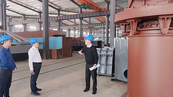 City leaders come to Hunan Zhongda Energy saving Pump Industry for research and guidance on work